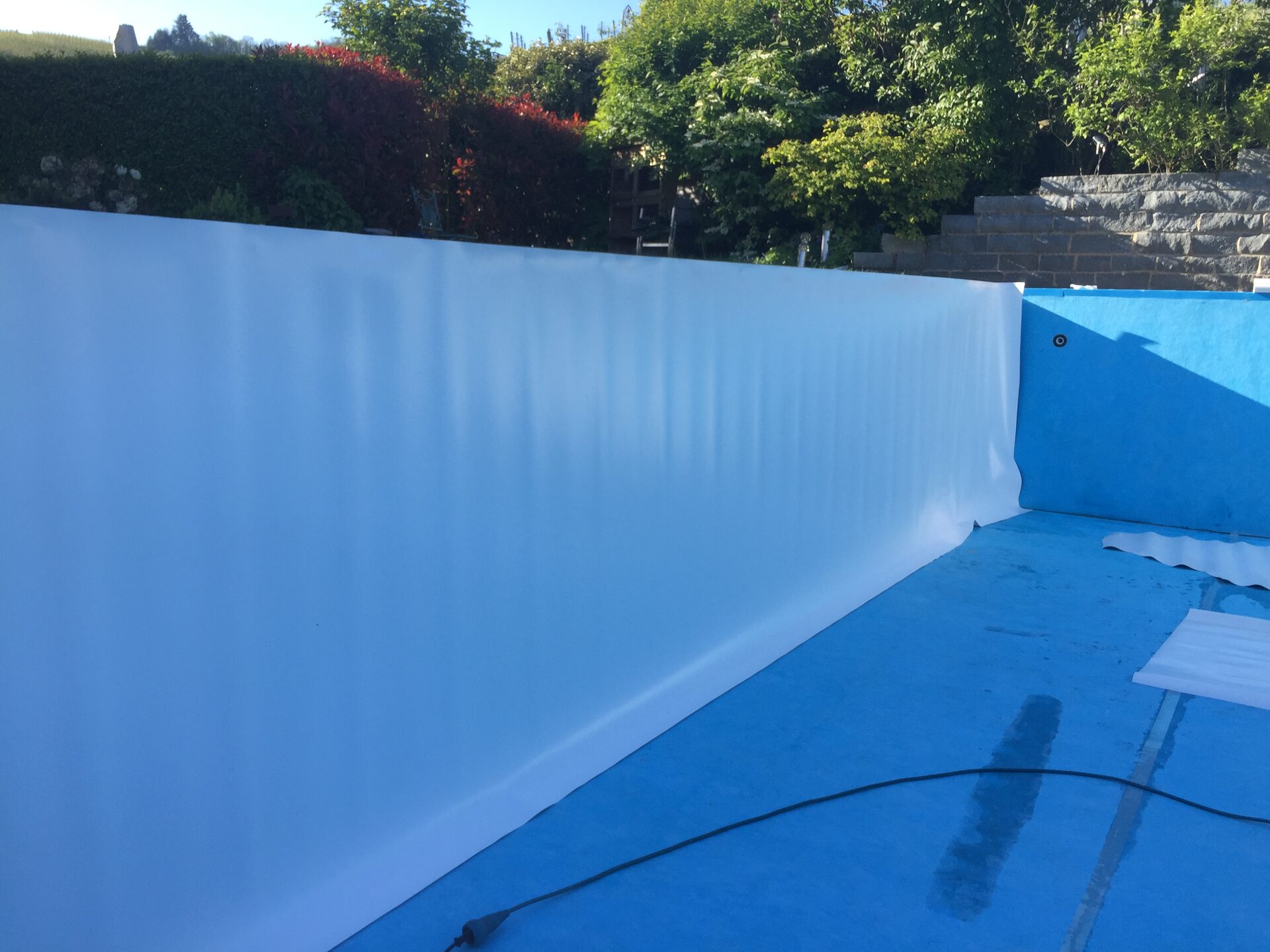 Poolsanierung Komplettsanierung mit Rollladen in Offenburg